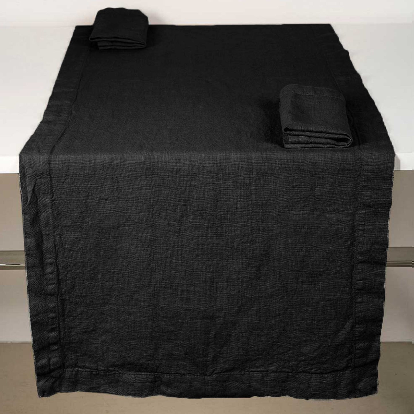 Runner and/or single Basic centerpiece * while supplies last