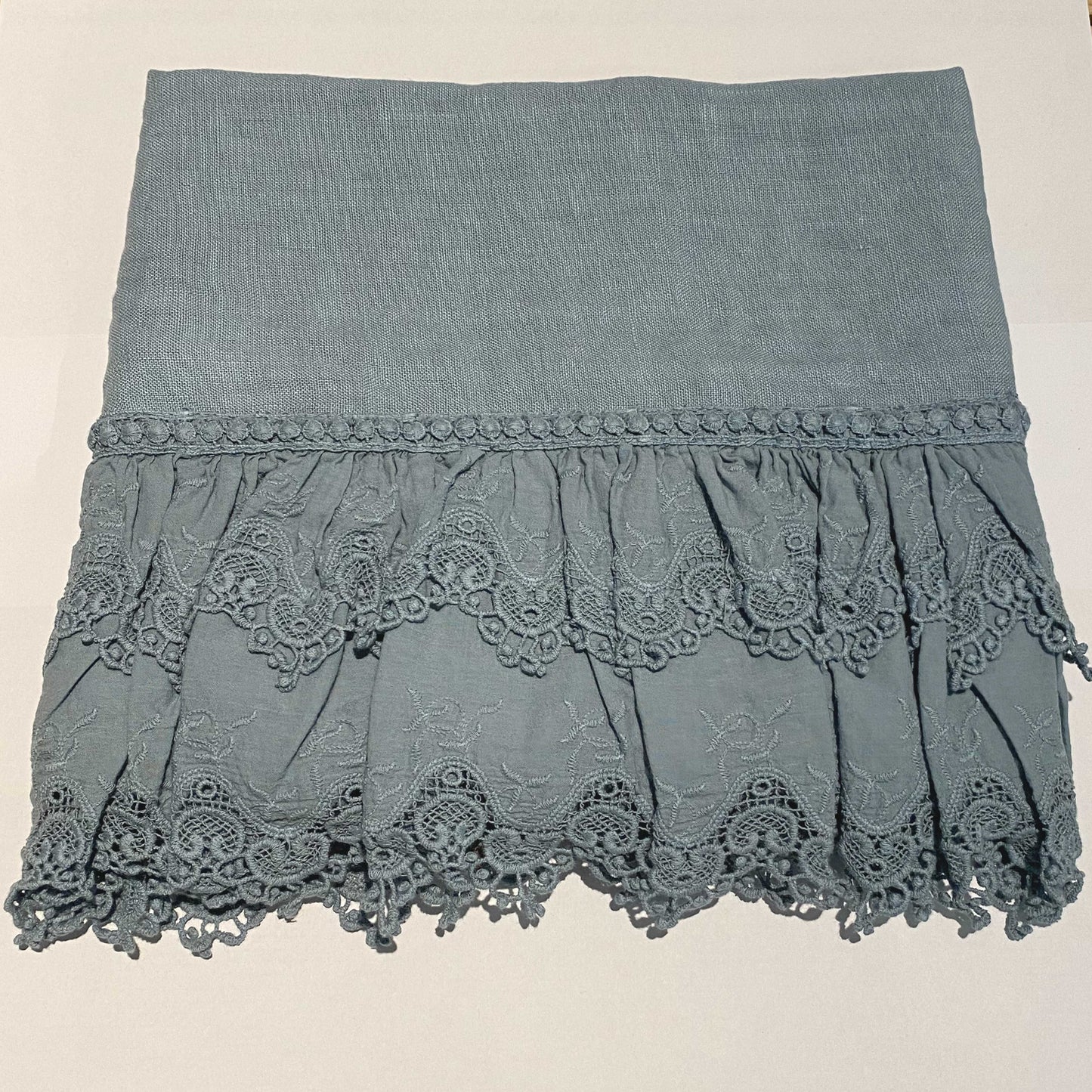 Sangallo linen towel set