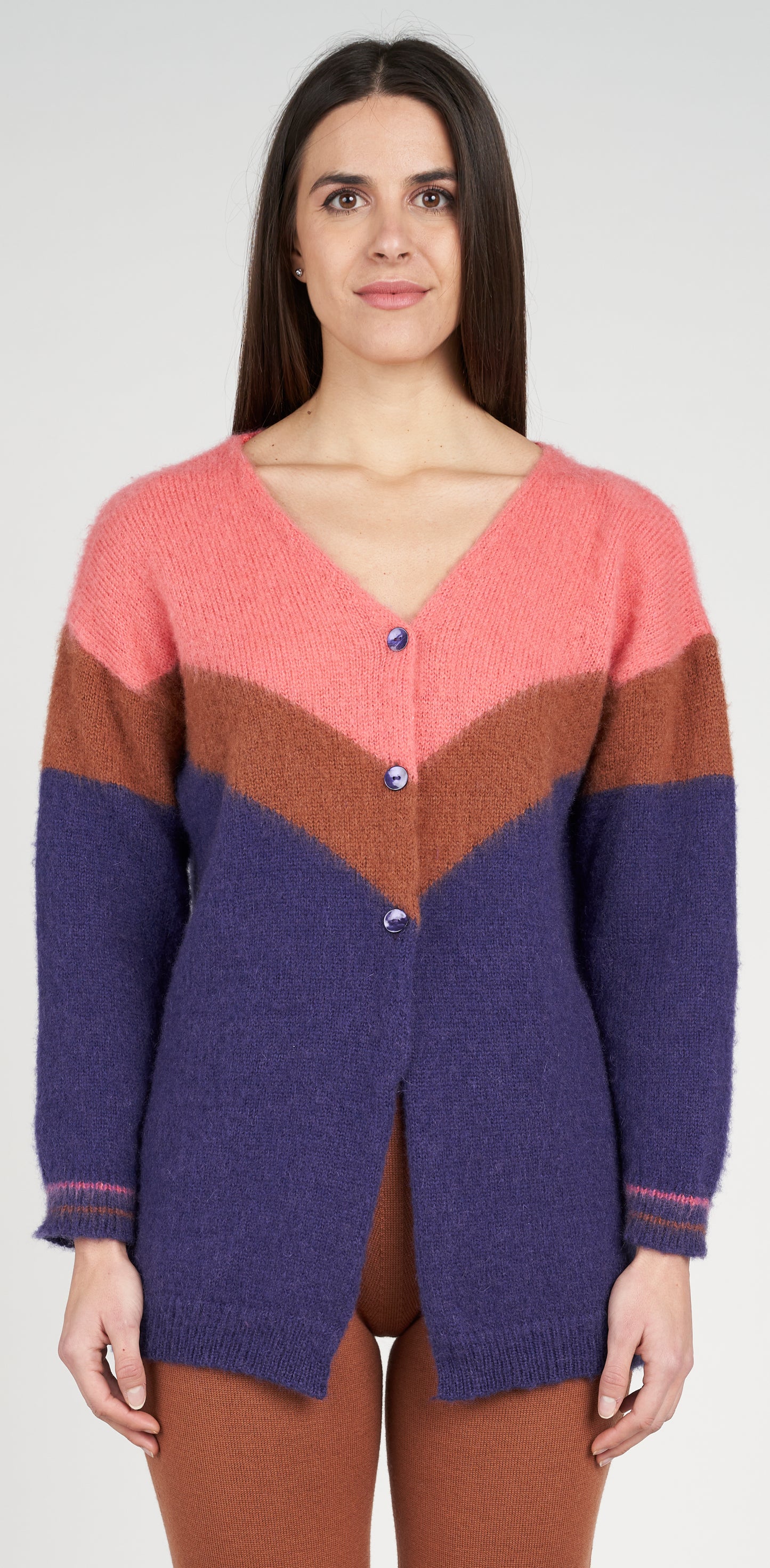 Maglia scollo V intarsio