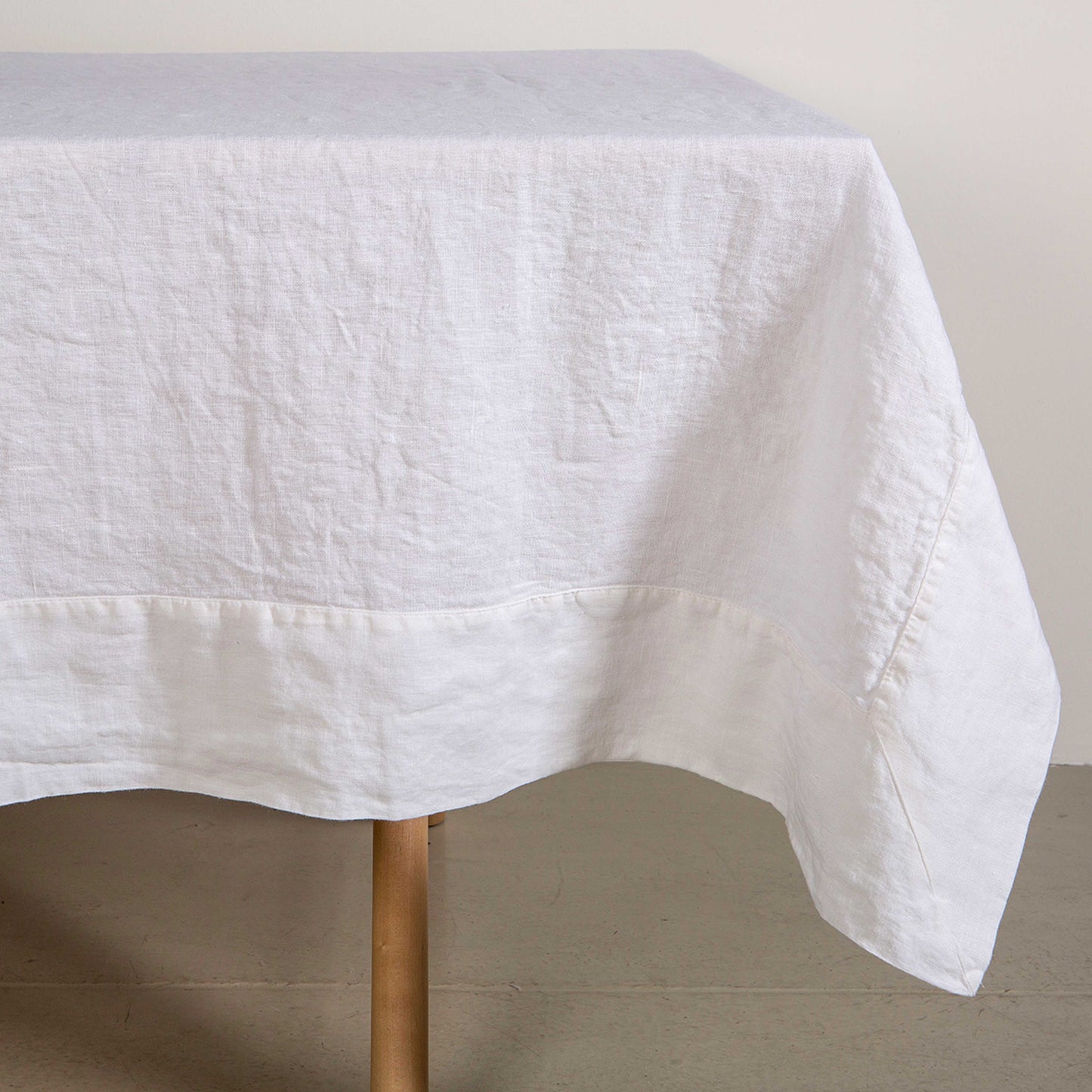 Tablecloth with frame