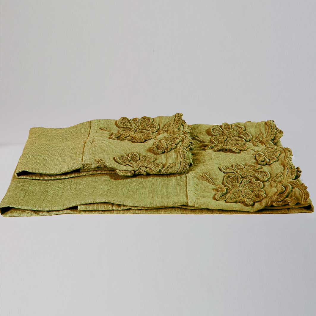 Set asciugamani in lino ricamo Petali