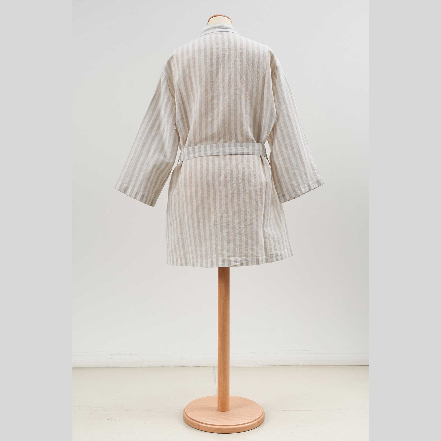 Kimono unisex corto in lino Linee