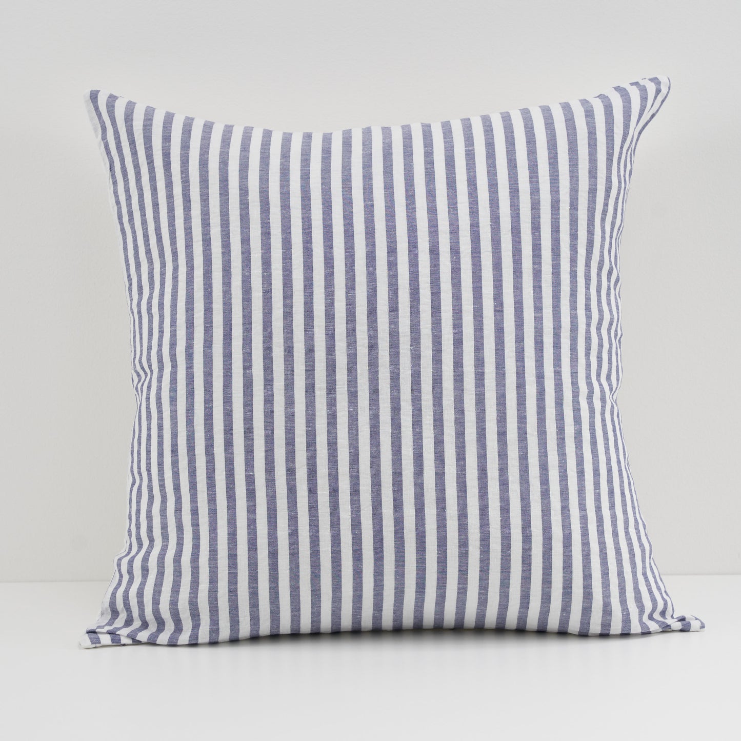 Linee reversible square furnishing pillowcase