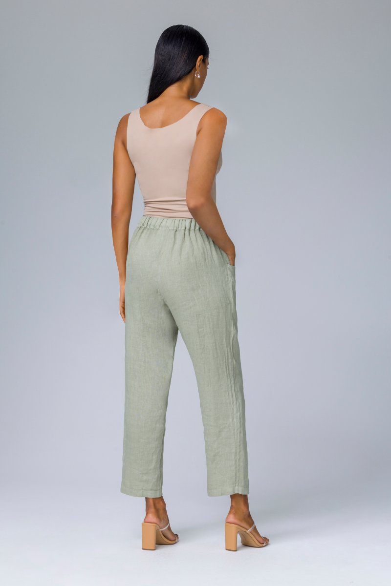 Pantalone dritto con elastico in vita