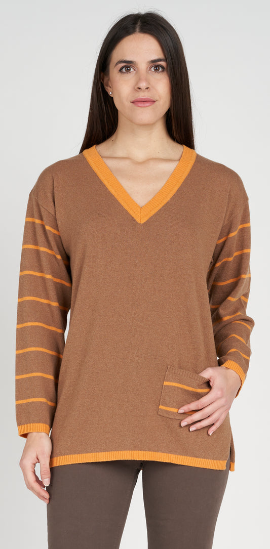Maglia scollo V righe in contrasto
