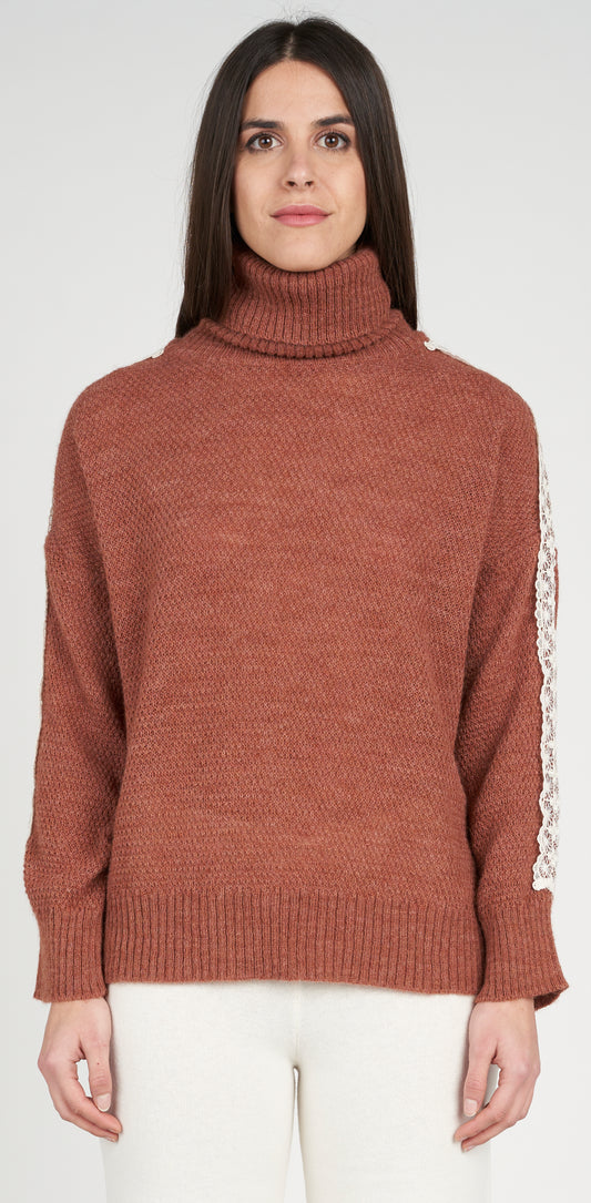 Dolcevita dettaglio pizzo maniche