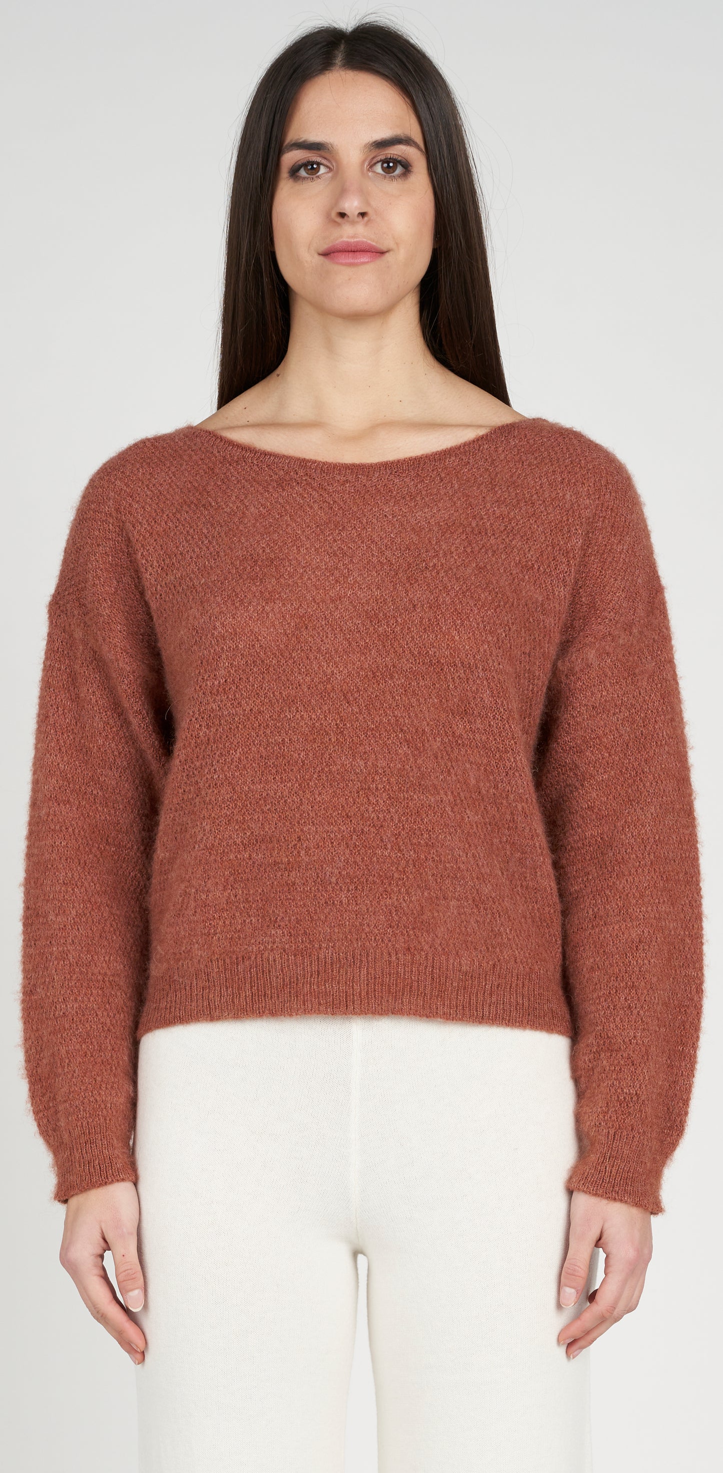 Maglia scollata dietro con pizzo